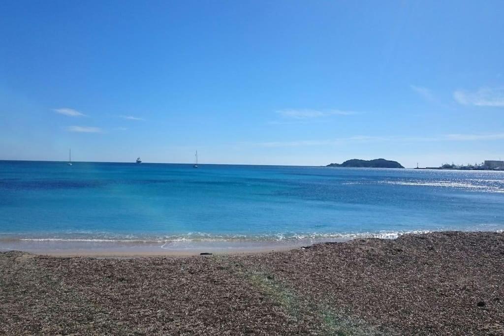 T3 Sur La Plage Vue Feerique Mer,Wifi, Parking Inclus , Clim La Ciotat Buitenkant foto