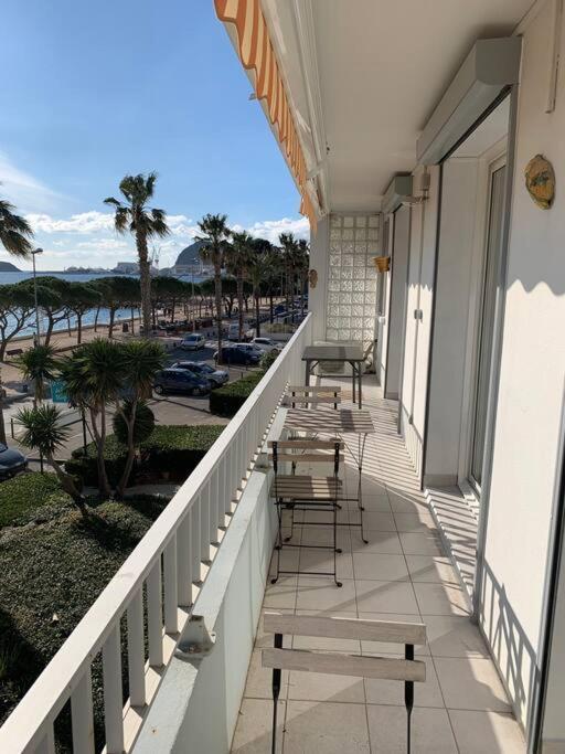T3 Sur La Plage Vue Feerique Mer,Wifi, Parking Inclus , Clim La Ciotat Buitenkant foto