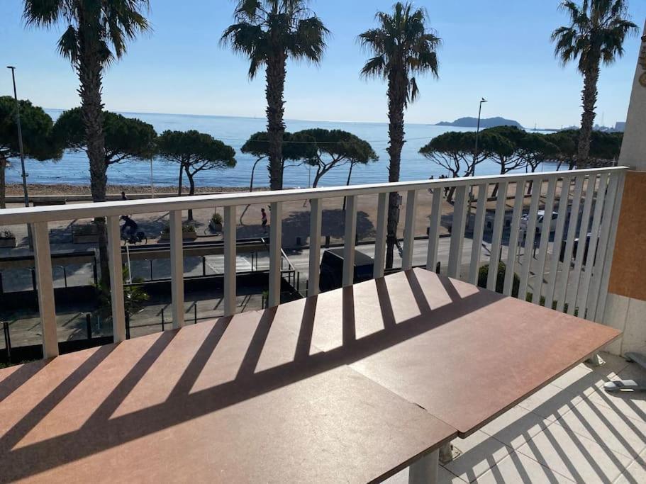 T3 Sur La Plage Vue Feerique Mer,Wifi, Parking Inclus , Clim La Ciotat Buitenkant foto