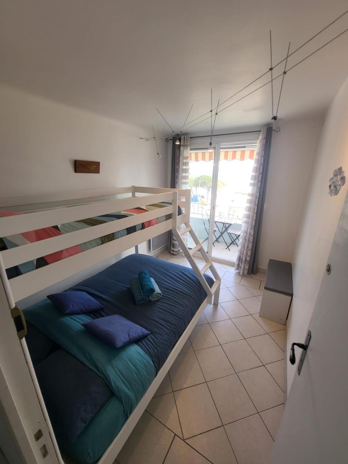 T3 Sur La Plage Vue Feerique Mer,Wifi, Parking Inclus , Clim La Ciotat Buitenkant foto